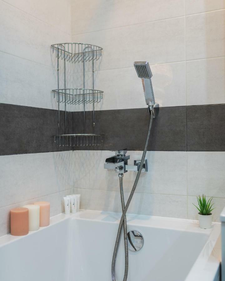 P&O Serviced Apartments Wawrzyszewska 바르샤바 외부 사진